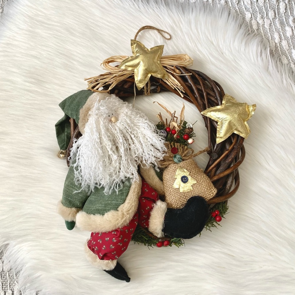 Vintage Santa Wreath